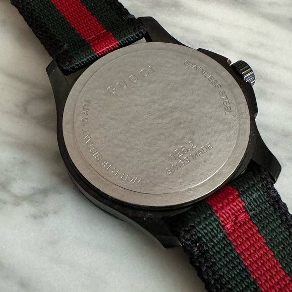 Gucci Sport 126.2 watch analog quartz - Picture 5 of 5